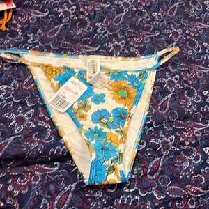 New bikini bottom forever 21